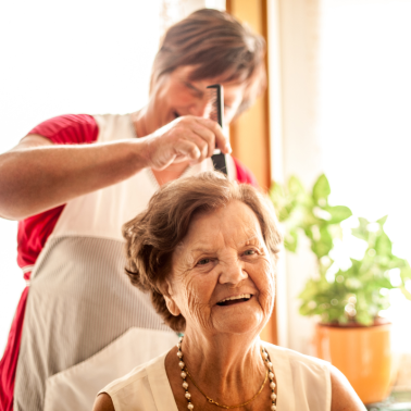PELUQUERÍA A DOMICILIO (LAVAR, CORTAR Y PEINAR)